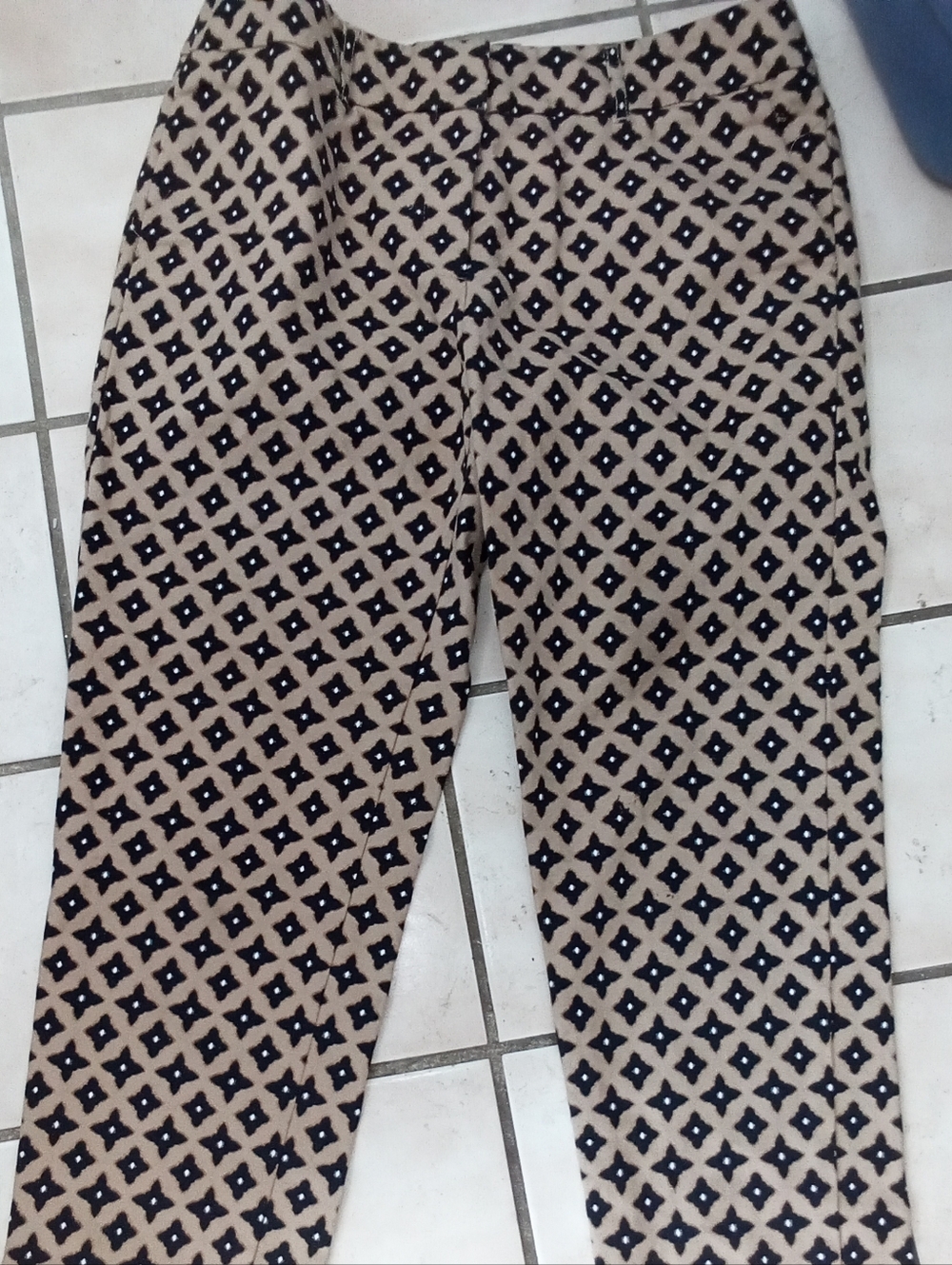White House / Black Market Beige and Black Geometric Ankle Pants